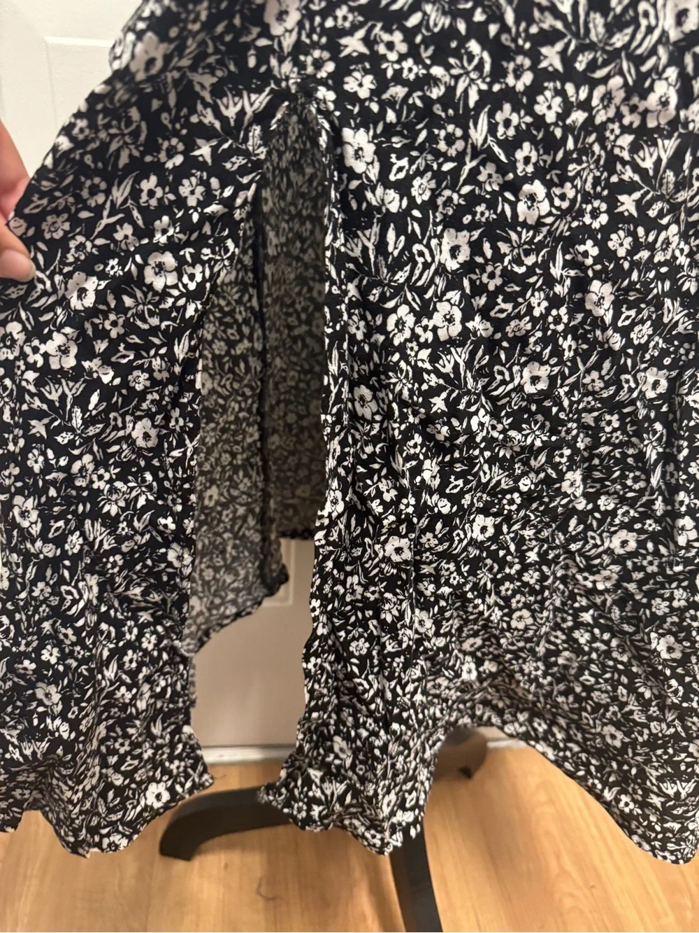 Streetwear Society Black and White Floral Maxi Skirt